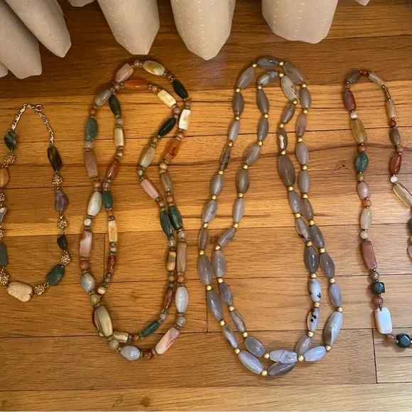 Lot of 4 Vintage Natural Polished Stone Beaded Necklaces. Good Condition. - Picture 8 of 16